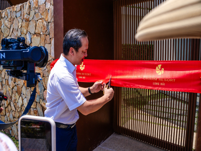 Những chủ nhân đầu tiên trải nghiệm biệt thự biển giới hạn Charm Resort Long Hải